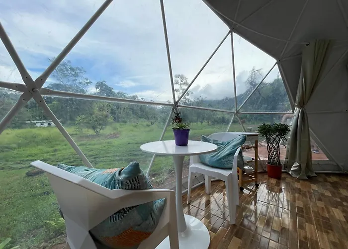 La Comarca River Glamping Dome Near Manuel Antonio