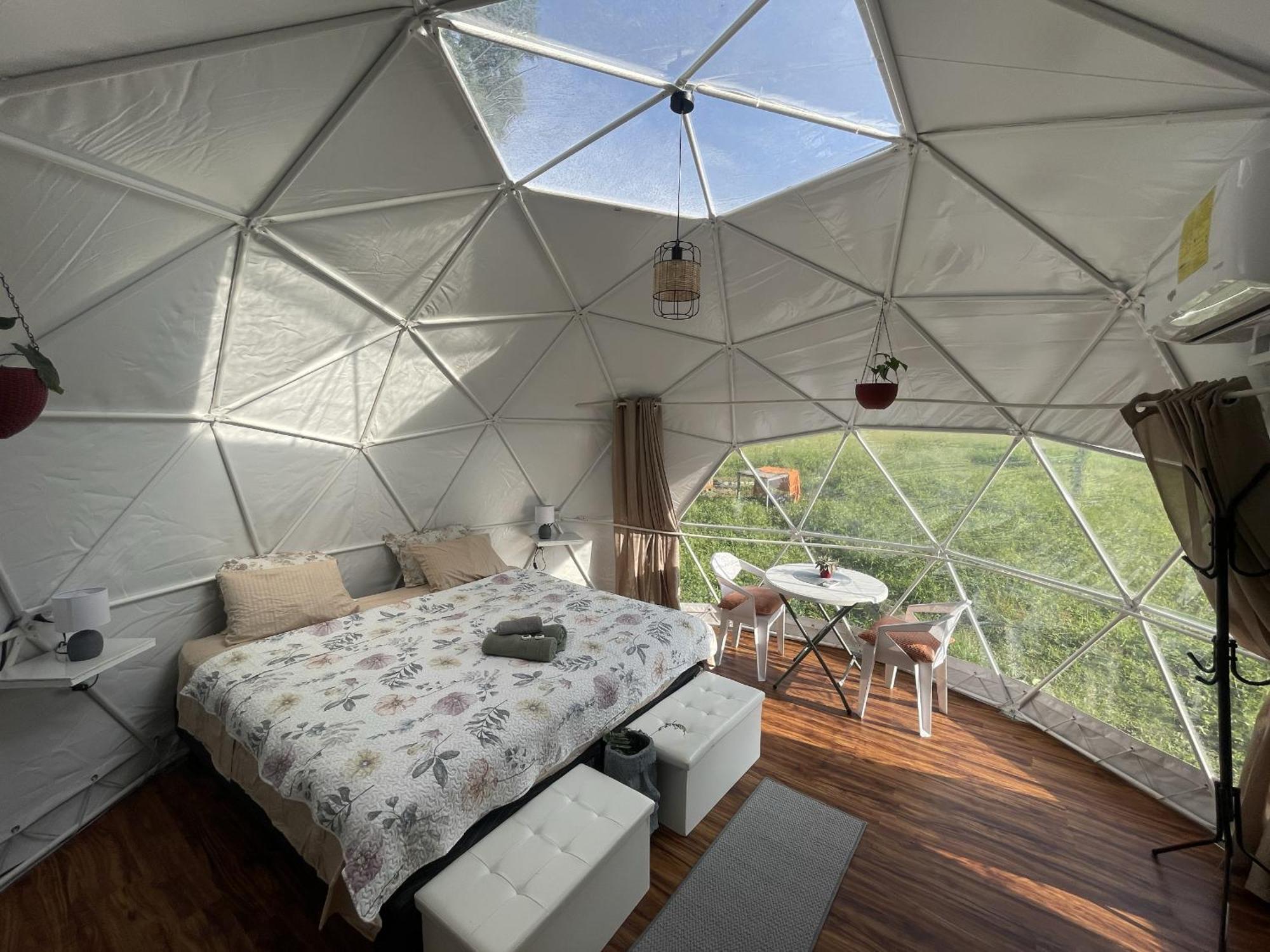 La Comarca River Glamping Dome Near Manuel Antonio